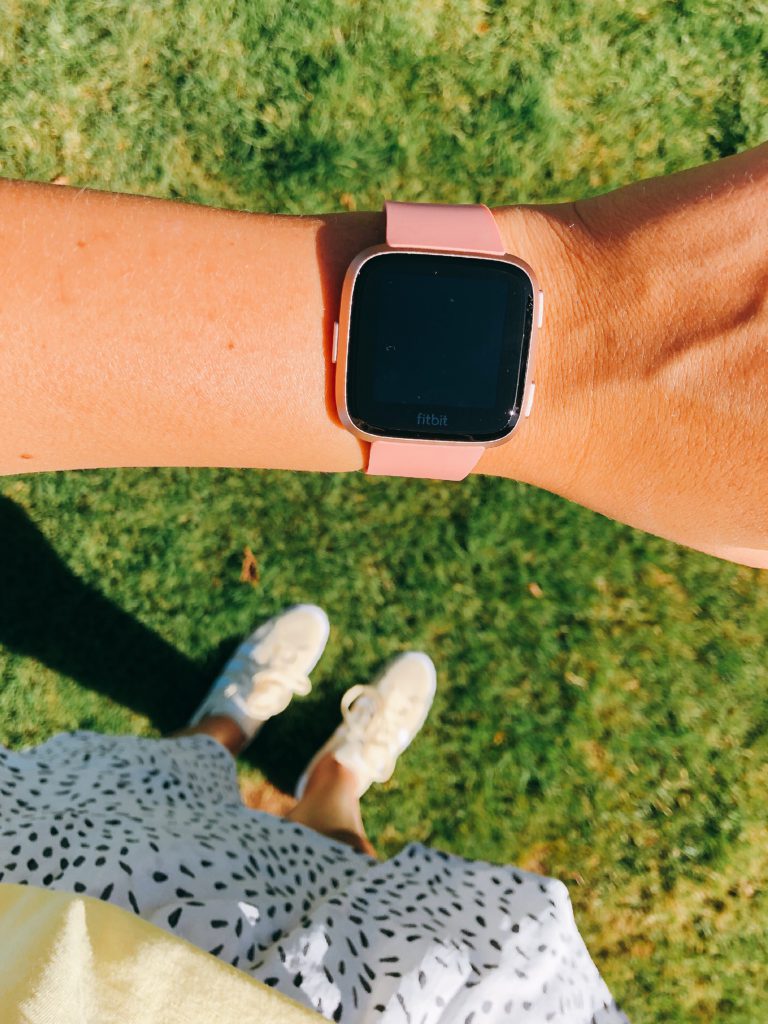 fitbit versa, review