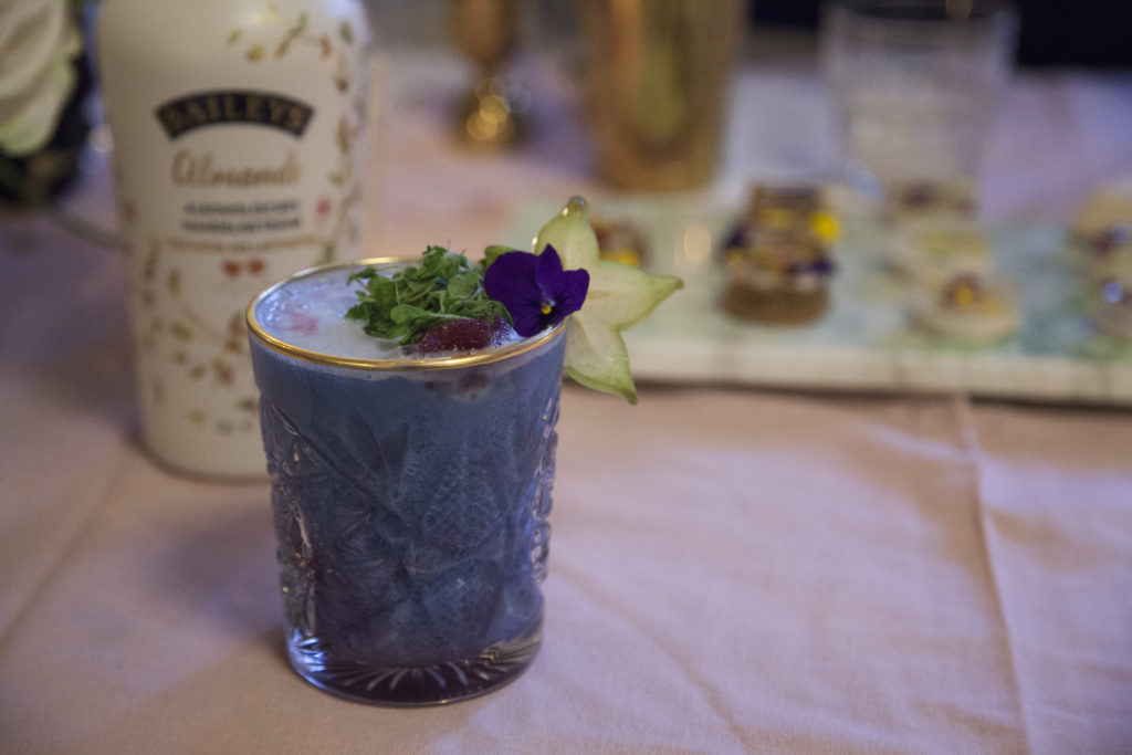 baileys almande mermaid cocktail