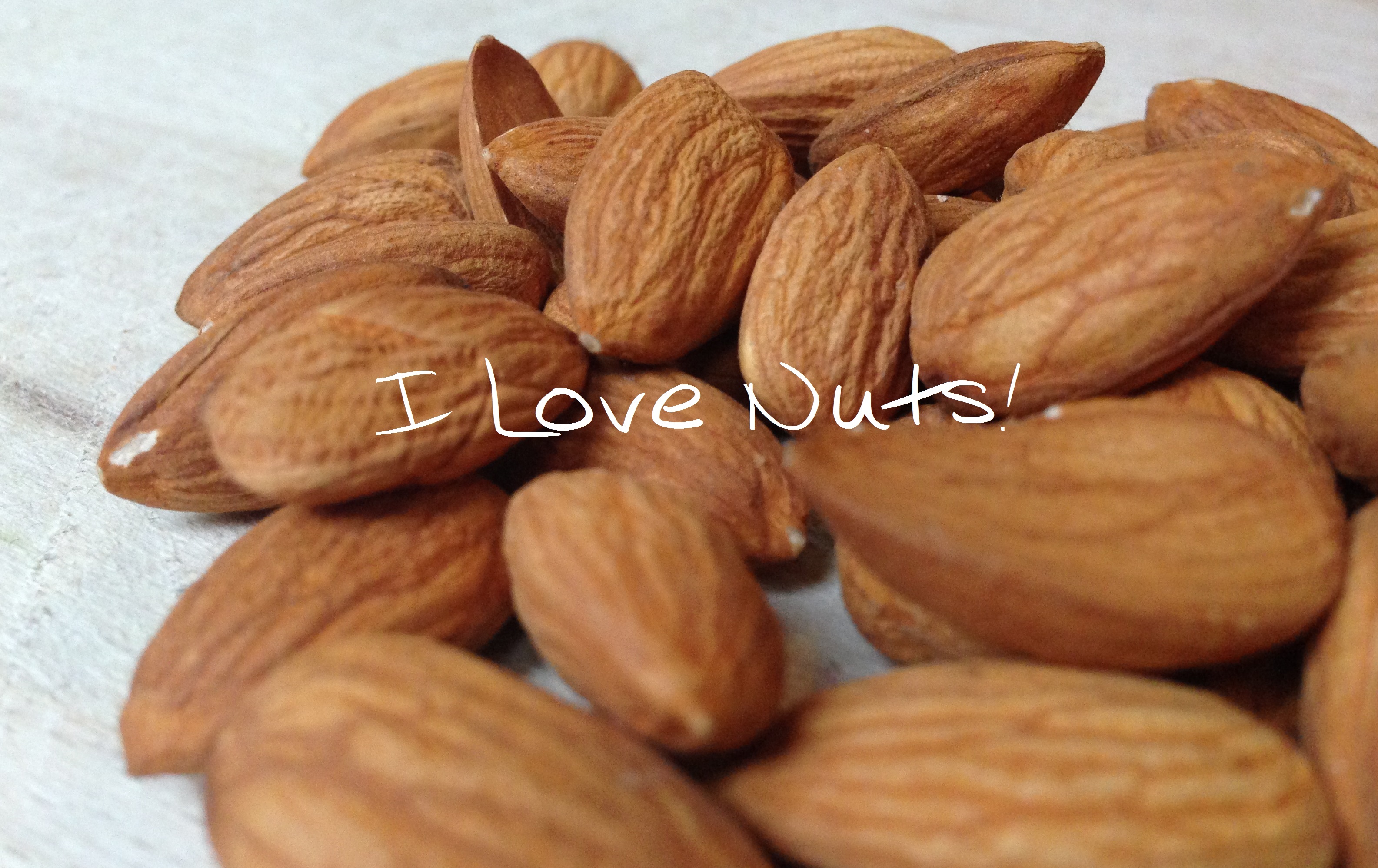 I love nuts (walnoten, amandelen, paranoten)