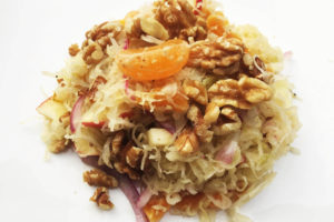 zuurkool, gezond, walnoot, salade